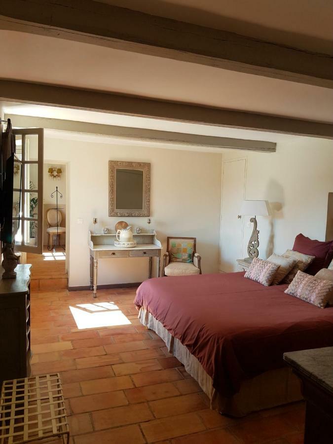 Le Mas De Roussillon * Roussillon (Vaucluse)